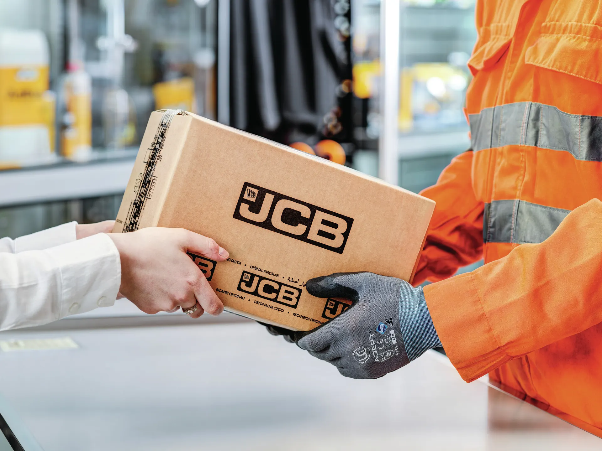 rb_JCB_PARTS_SERVICE_2-(1)_JCB_PARTS_SERVICE_2-(1)_965.jpeg